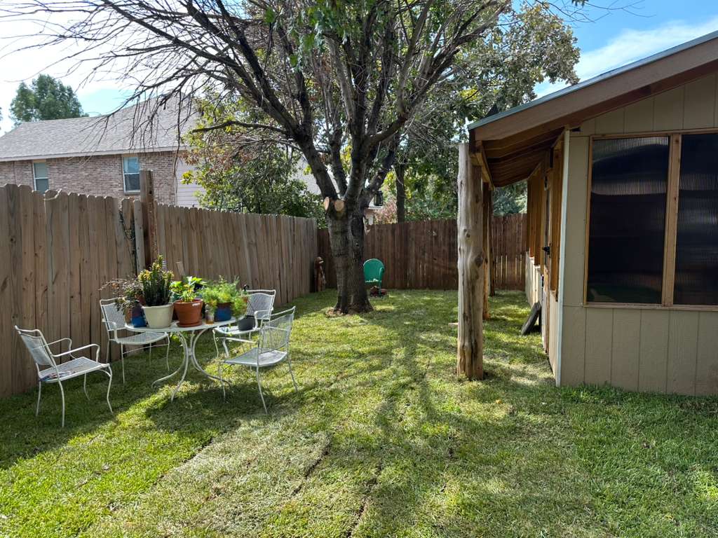 Fertilization & Garden Maintenance - NCTX MORENO'S LANDSCAPING